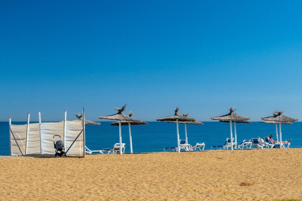 2263 - Beautiful Apt Close From Beach Манилва Экстерьер фото